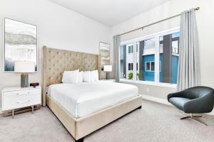 Comfy Condo With Pool Table Near Disney & Waterpark Access - B9-238