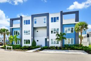 Trendy Condo With Pool Table Near Disney With Resort & Waterpark Access - B2-208