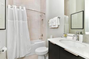 Chic & Cozy Condo Near Disney With Resort & Waterpark Access - B45-235