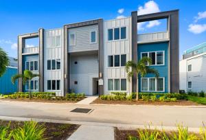 Charming Condo Near Disney With Resort & Waterpark Access - B28-216