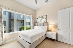 Charming Condo Near Disney With Resort & Waterpark Access - B28-216