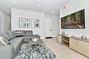Open Concept Condo Near Disney With Resort & Waterpark Access - B22-115