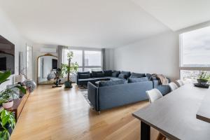 Apartement view ofof Paris