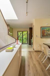 Leng Viethome x Vuizen - Ecopark homestay