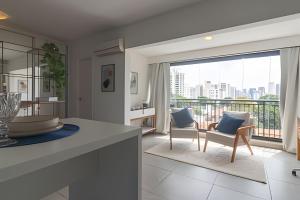 Campo Belo Studio Completo com Garagem e Conforto