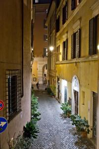 Close to the Pantheon