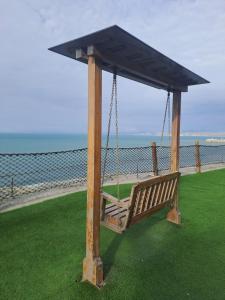 Casa con vista al mar y piscina en Manta