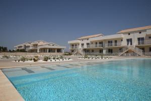 Vista mare e piscina privata - Marzamemi Relax