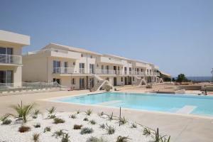 Vista mare e piscina privata - Marzamemi Relax