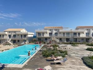 Vista mare e piscina privata - Marzamemi Relax