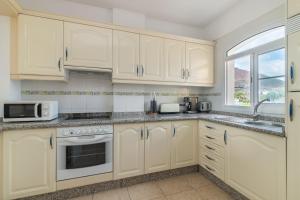 MAApartamentsES Granada Park