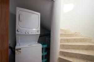 Shark Studio Retreat at Swan Villas - Gold Standard Certified