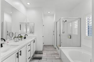 Empire Polo Grounds Close Gorgeous pool and spa home bike to Coachella