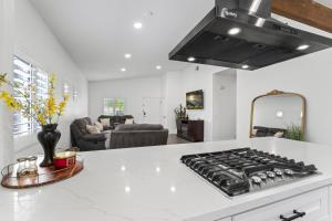 Empire Polo Grounds Close Gorgeous pool and spa home bike to Coachella