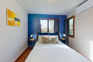 Mahogany Cabaña at Inn The Trees -Gold Standard Certified