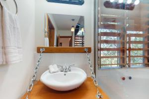 Mahogany Cabaña at Inn The Trees -Gold Standard Certified