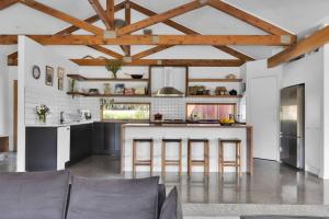 Ironbark Family Acreage - Torquay