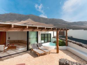 Canaryislandshost l Risco Suite Lanzarote