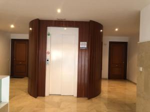 Spacious, cozy apartment with garden