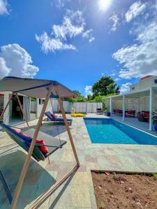 Villa élégante avec piscine à Cluny Schoelcher