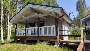 Beautiful house and sauna on the lake, 175 m2