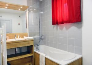 Appart'hotels Residence Goelia Le Crystal : photos des chambres