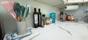 Bright Pasadena Getaway w Patio & Near Old Town