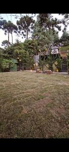 Chalét com jacuzzi sauna lareira e telao cinema