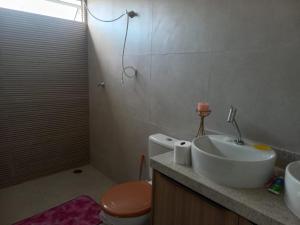 Casa com área de lazer