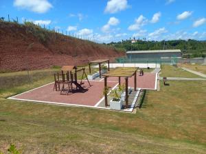 Casa com área de lazer