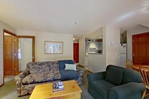 The Lagoons 27