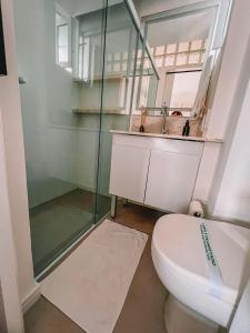 Apartamento com acesso privado à praia central BC