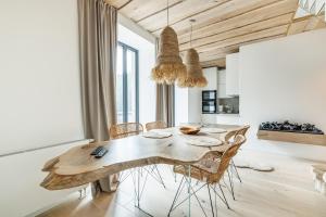 Premium By Míra Hejda