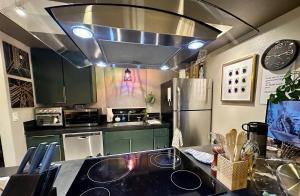 Spacious 1 BR 1 BA Family Villa