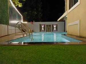 Hotel and Villa Samarth Palace