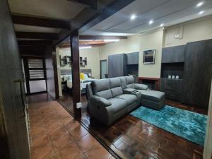 Modern Van Riebeeck Park Accomodation