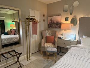 Spacious 1 BR villa on golf course with epic views!