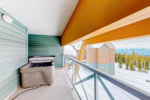 Hilltop Hideaway - Legacy 401AB