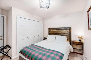Hilltop Hideaway - Legacy 401AB