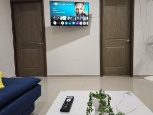 Downtown Durango, Ground Floor, Spacious and Comfortable Apartment