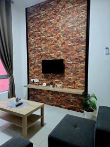 c04- 2 BedRooms Unit Anderson Residence