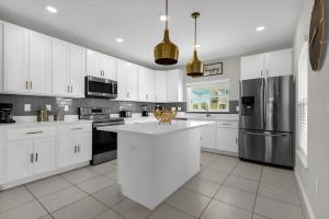 3BR Home at Fiesta Key Near Disney