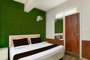 Hotel O Square Residency