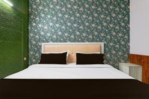 Hotel O Square Residency