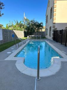 Family Friendly Condo w Pool in South Padre Island