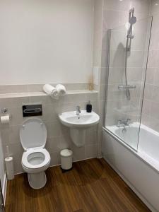 2 Bed Flat- Direct Links to Central London