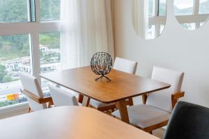 Riviera 2 Suítes e Piscina by Achei Camboriú