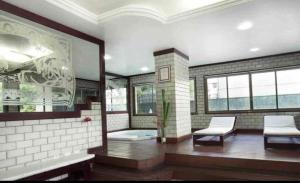 Tiffanys Ipanema Flat with balcony, living room and 2 en-suites