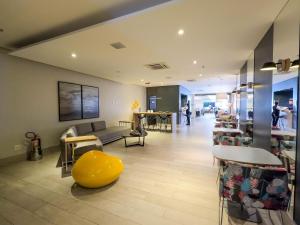 Apto Studio novo, a passos da Praia com lazer completo