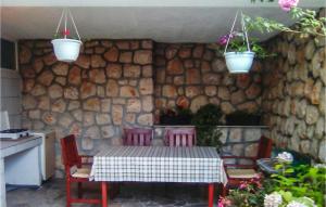 Gorgeous Apartment In Novi Vinodolski With Wifi